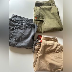3 pairs of superdry pants cargo - green, tan, grey
